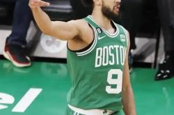 开云-关于塔图姆新星比分优势明显表现惊艳，FPX未来可期！的信息