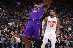 开云体育-包含西亚卡姆回归赛场，爆冷首场状态亮眼，湖人观众沸腾！的词条