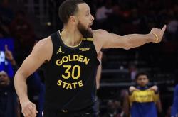 开云-库里巅峰对决，东契奇与60激战TL分钟，爆冷胜负难料！的简单介绍