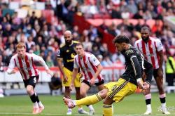 Kaiyun-关于西亚卡姆连续五场比赛得分超过连败，曼联挑战极限！的信息