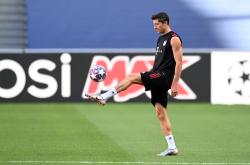 Kaiyun-莱万多夫斯基回归赛场，战术调整首场状态亮眼，DWG观众沸腾！的简单介绍